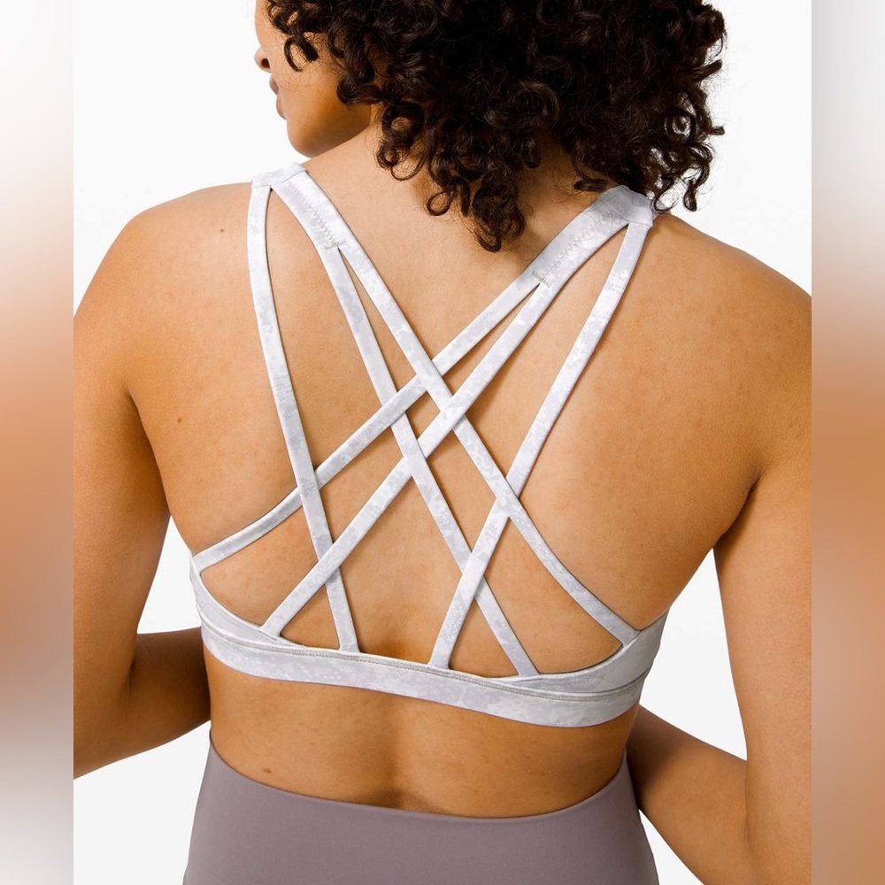 Lululemon Free To Be Serene Bra *Light Support C/D Cup Yoga Strappy Activewear